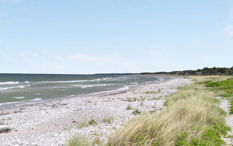 Doritte - 125M from the Sea: Maison, Domicile, Zone Résidentielle, Toit, Chalet, Lot Terre, Biens, Cour, Jardin, Siding