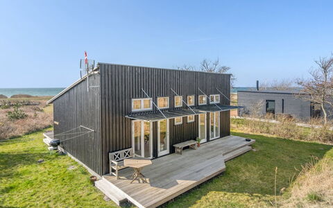 Malte - 75M from the Sea: Herbe, Arbuste, Maison, Jardin, Domicile, Chalet, Lot Terre, Pelouse, Couverture De Sol