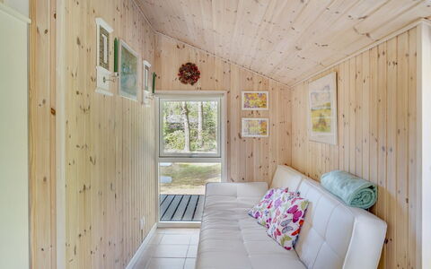 Eweline - 75M from the Sea: Bois, Design Intérieur, Sol, Plafond, Sol, Pièce, Domicile, Parquet, Salon, Planche