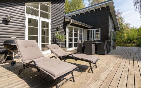 Amon - 670M from the Sea: Bois, Mobilier De Jardin, Porche, Meubles, Domicile, Siding, Plate-Forme, Chaise, Porte, Dur