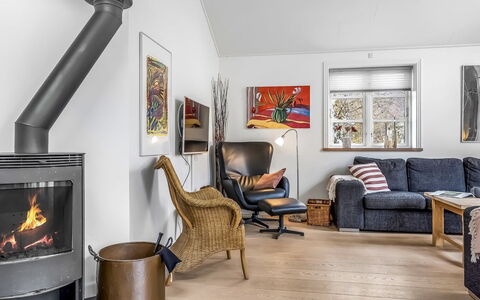 Amon - 670M from the Sea: Sol, Bois, Sol, Meubles, Design Intérieur, Parquet, Domicile, Foyer, Salon, Pièce