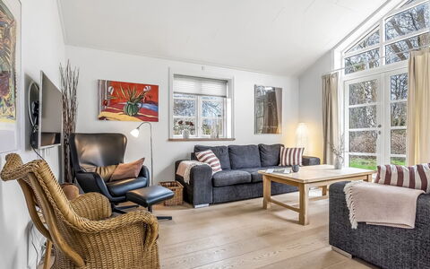 Amon - 670M from the Sea: Canapé, Bois, Meubles, Salon, Design Intérieur, Sol, Domicile, Sol, Parquet