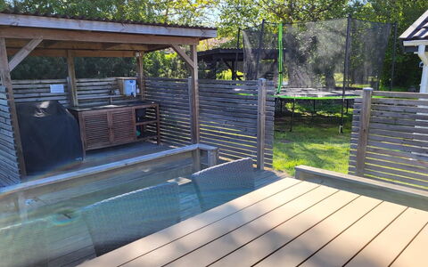 Truls - 800M from the Sea: Domicile, Chalet, Porche, Siding, Ferme, Structure En Plein Air