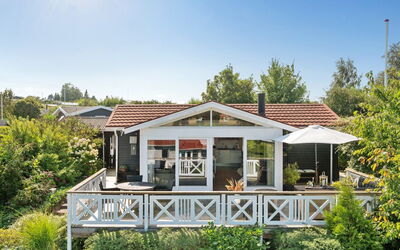 Elfrede - 600M from the Sea