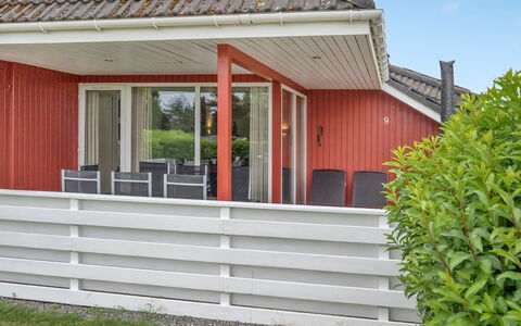 Emly - 1.1Km from the Sea: Piscine, Ville Resort