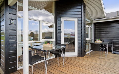 Sointu - 250M from the Sea: Toit, Maison, Domicile, Chalet, Siding, Biens, Allée, Batiments Jardin, Cour, Cabanon