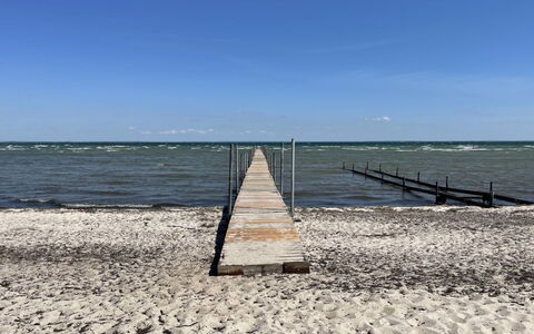 Ely - 300M from the Sea: Ciel, Horizon, Mer, Cotiers Et Relief Océaniques, Nuage, Jetée, Océan, Côte, Plage