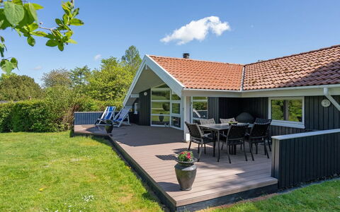 Bole - 400M from the Sea: Maison, Toit, Domicile, Chalet, Biens, Ferme, Villa, Porche, Siding
