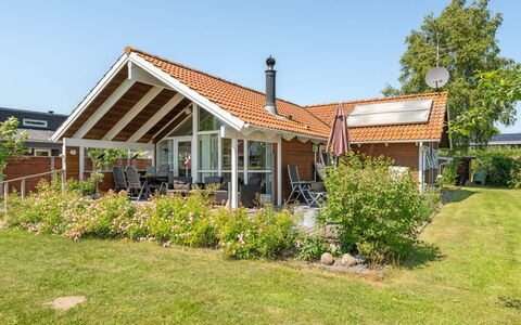 Kaike - 100M from the Sea: Bleu, Arbuste, Chalet, Couverture De Sol, Jardin, Biens, Ombre, Aménagement Paysager, Ferme, Eco Hôtel