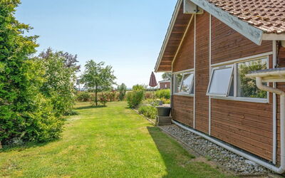 Kaike - 100M from the Sea