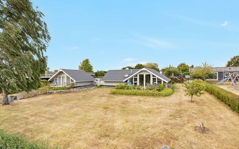 Josef - 500M from the Sea: Meubles, Design Intérieur, Chaise, Sol, Table, Recours, Sol, Plafond, Pièce, Eco Hôtel
