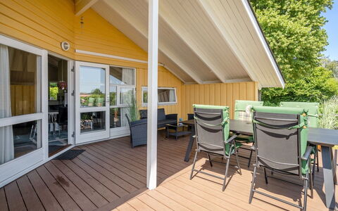 Hwiting - 200M from the Sea: Bois, Sol, Parquet, Sol, Design Intérieur, Dur, Meubles, Tache De Bois, Domicile, Planche