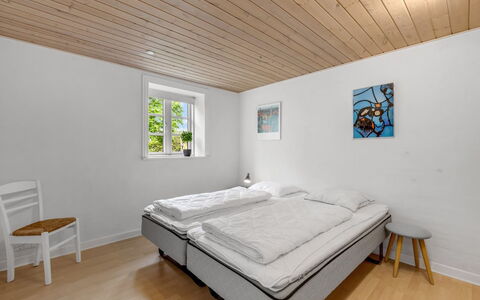 Merrit - 4.6Km to the Fjord: Bois, Sol, Design Intérieur, Sol, Chambre, Plafond, Lit, Domicile, Meubles, Literie