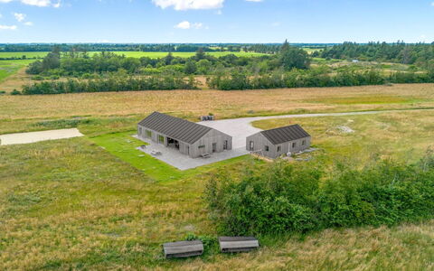 Etje - 6Km from the Sea: Chalet, Domicile, Maison, Toit, Porche, Biens, Siding, Batiments Jardin, Ferme, Cour