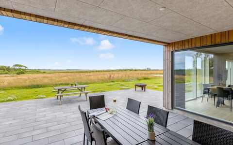 Etje - 6Km from the Sea: Chalet, Domicile, Maison, Toit, Porche, Biens, Siding, Batiments Jardin, Ferme, Cour