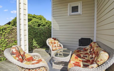 Emmik - 150M from the Sea: Domicile, Chalet, Porche, Siding, Ferme, Structure En Plein Air