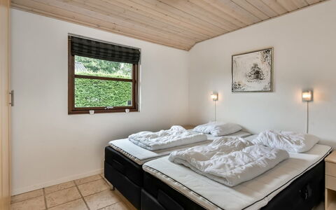 Kyllikki - 300M to the Fjord: Toit, Maison, Domicile, Chalet, Siding, Biens, Allée, Batiments Jardin, Cour, Cabanon