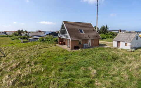 Bjarnger - 200M from the Sea: 