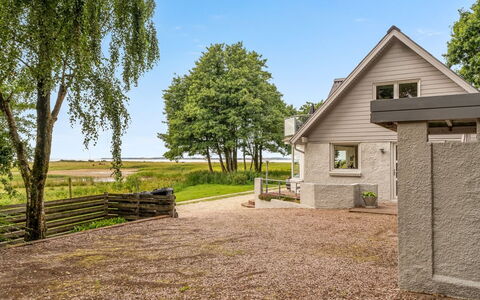 Simo - 250M from the Sea: Ciel, Bâtiment, Maison, Domicile, Toit, Chalet, Paysage, Zone Résidentielle, Lot Terre, Zone Rurale