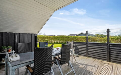 Naninja - 300M to the Fjord: Chalet, Domicile, Maison, Toit, Porche, Biens, Siding, Batiments Jardin, Ferme, Cour