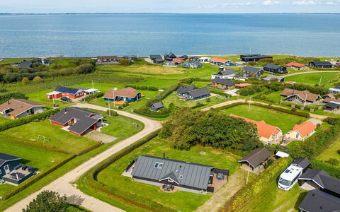 Naninja - 300M to the Fjord: Chalet, Domicile, Maison, Toit, Porche, Biens, Siding, Batiments Jardin, Ferme, Cour