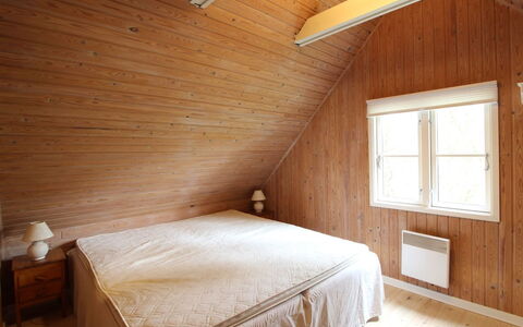 Annlouise - 300M from the Sea: Sol, Sol, Mur, Bois, Parquet, Design Intérieur, Plafond, Chambre, Pièce, Lit