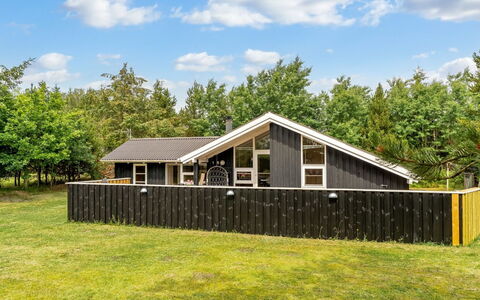 Arwed - from the Sea: Toit, Maison, Domicile, Chalet, Siding, Biens, Allée, Batiments Jardin, Cour, Cabanon