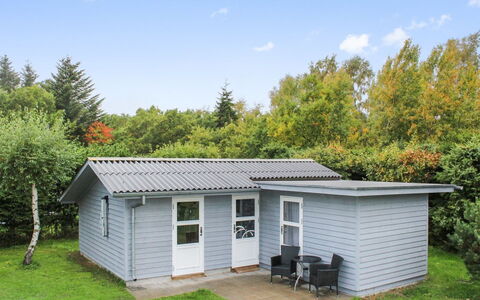 Albertina - 200M from the Sea: Maison, Domicile, Zone Résidentielle, Toit, Chalet, Lot Terre, Biens, Cour, Jardin, Siding
