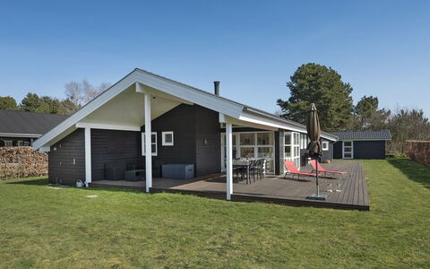 Ayen - 1.5Km from the Sea: Chalet