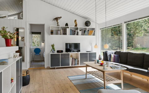 Aleia - 1.6Km from the Sea: Design Intérieur, Bois, Meubles, Sol, Plafond, Salon, Canapé, Sol, Domicile, Pièce