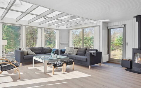 Tarja - 150M from the Sea: Design Intérieur, Meubles, Sol, Bois, Sol, Plafond, Parquet, Canapé, Salon, Domicile