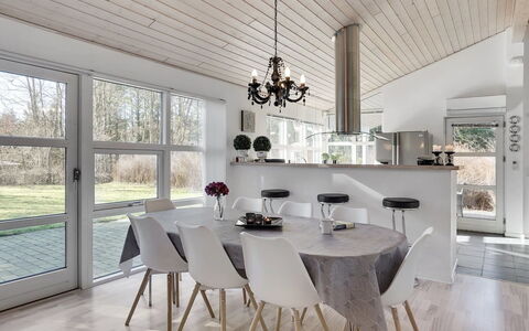 Ulfsten - 1.6Km from the Sea: Toit, Maison, Domicile, Chalet, Siding, Biens, Allée, Batiments Jardin, Cour, Cabanon