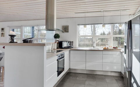 Ulfsten - 1.6Km from the Sea: Toit, Maison, Domicile, Chalet, Siding, Biens, Allée, Batiments Jardin, Cour, Cabanon