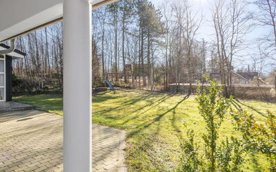Ulfsten - 1.6Km from the Sea