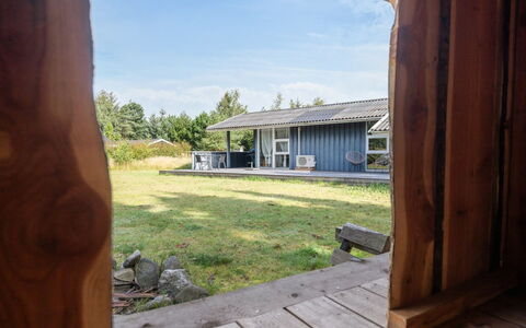 Antoinette - 500M from the Sea: Maison, Domicile, Zone Résidentielle, Toit, Chalet, Lot Terre, Biens, Cour, Jardin, Siding