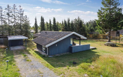 Antoinette - 500M from the Sea: Maison, Domicile, Zone Résidentielle, Toit, Chalet, Lot Terre, Biens, Cour, Jardin, Siding