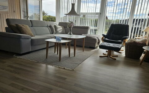 Raadengaard - 400M from the Sea: Sol, Parquet, Meubles, Sol, Bois, Design Intérieur, Revêtement De Sol Stratifié, Domicile, Dur, Salon