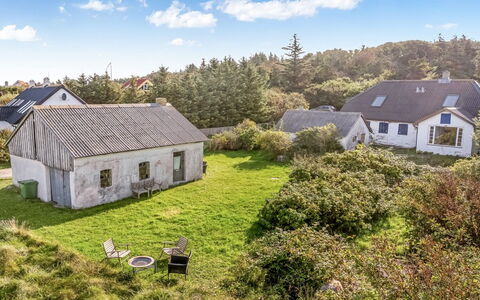 Agrippa - 30M to the Fjord: Herbe, Maison, Toit, Chalet, Domicile, Paysage, Zone Rurale, Plaine, Lot Terre, Établissements Humains
