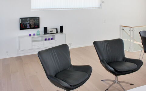 Ugot - 750M from the Sea: Piscine, Mobilier De Jardin, Meubles, Recours, Dalle, Eco Hôtel, Ombre, Chaise, Loisir, Biens