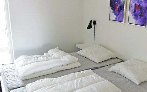 Ugot - 750M from the Sea: Piscine, Mobilier De Jardin, Meubles, Recours, Dalle, Eco Hôtel, Ombre, Chaise, Loisir, Biens