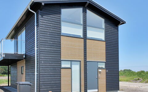 Ugot - 750M from the Sea: Piscine, Mobilier De Jardin, Meubles, Recours, Dalle, Eco Hôtel, Ombre, Chaise, Loisir, Biens