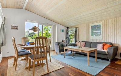 Allie - 150M from the Sea