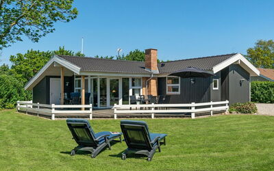 Kajana - 400M from the Sea