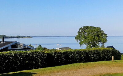 Sporgh - 100M from the Sea