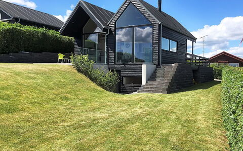 Reinhard - 50M from the Sea: Meubles, Design Intérieur, Sol, Bois, Sol, Plafond, Parquet, Chaise, Table, Éclairage