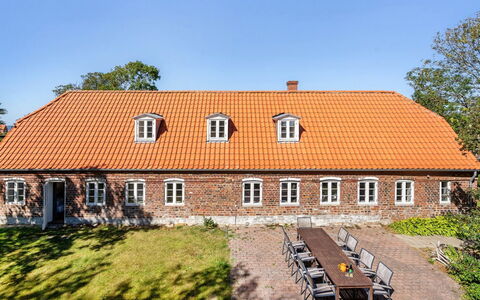 Myra - 18Km from the Sea: Herbe, Maison, Toit, Domicile, Chalet, Arbuste, Lot Terre, Zone Rurale, Ferme, Couverture De Sol
