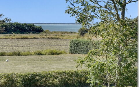 Myra - 18Km from the Sea: Herbe, Maison, Toit, Domicile, Chalet, Arbuste, Lot Terre, Zone Rurale, Ferme, Couverture De Sol
