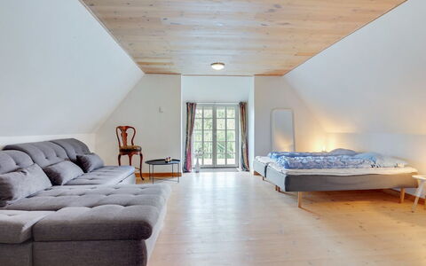 Knut - 10Km from the Sea: Bois, Tache De Bois, Planche, Dur, Chalet, Plate-Forme, Siding, Ombre, Parquet, Batiments Jardin