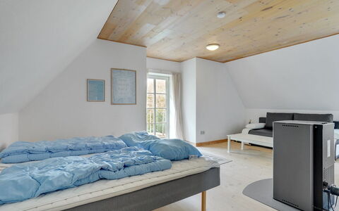 Knut - 10Km from the Sea: Bois, Tache De Bois, Planche, Dur, Chalet, Plate-Forme, Siding, Ombre, Parquet, Batiments Jardin