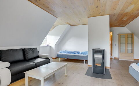 Knut - 10Km from the Sea: Bois, Tache De Bois, Planche, Dur, Chalet, Plate-Forme, Siding, Ombre, Parquet, Batiments Jardin